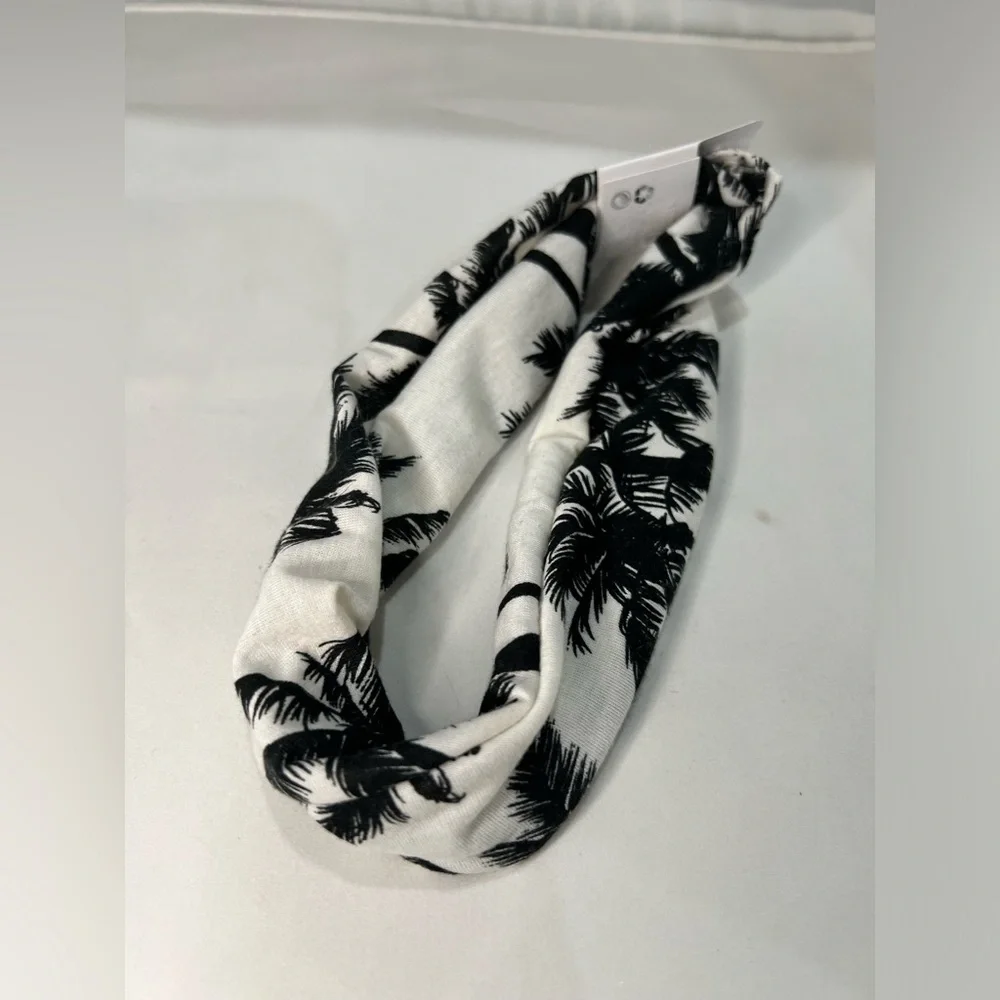 NTM Icing Cream/White & Black Palm Tree Soft Twisty Front Headband